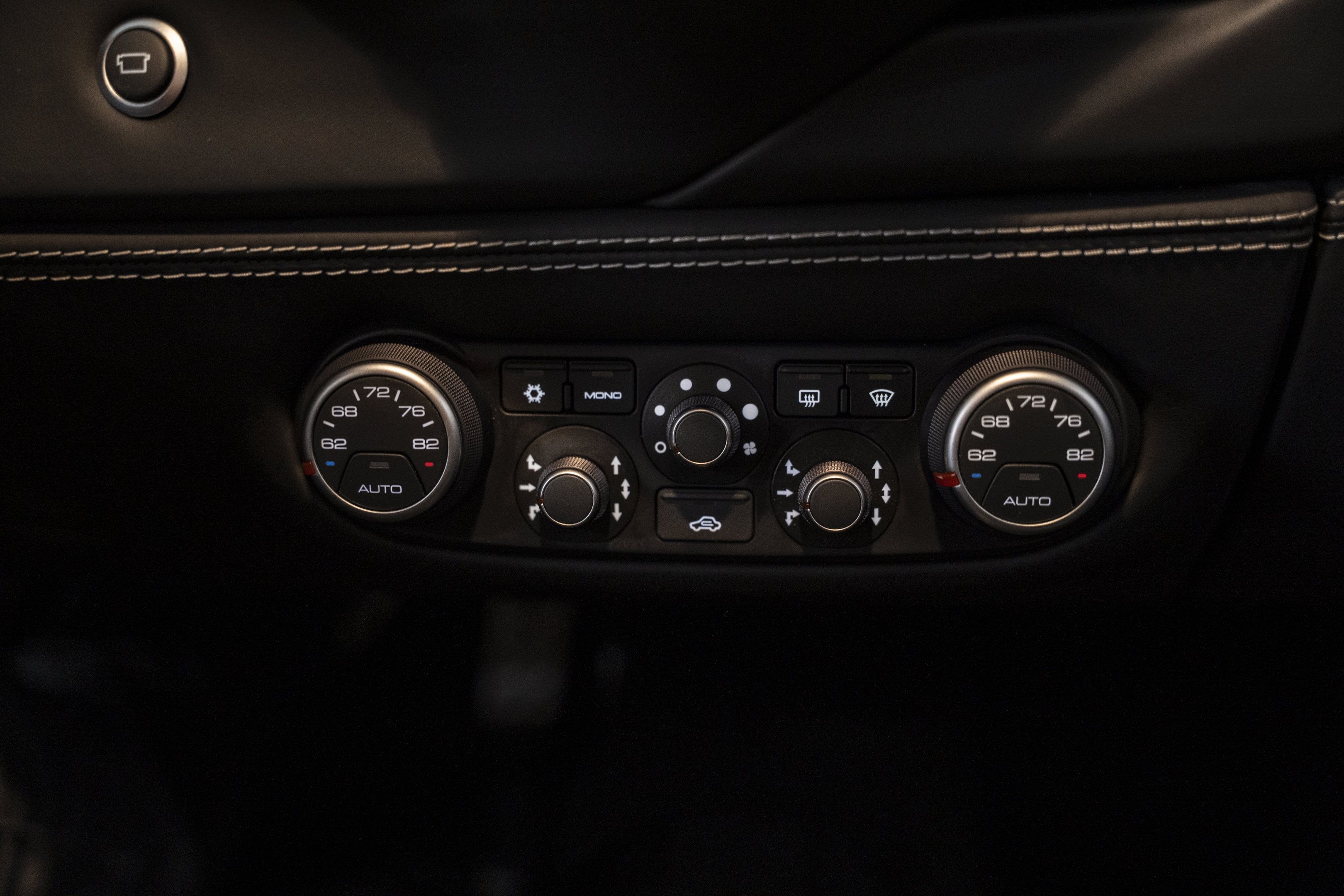 Used 2018 Ferrari 488 GTB RWD image 41