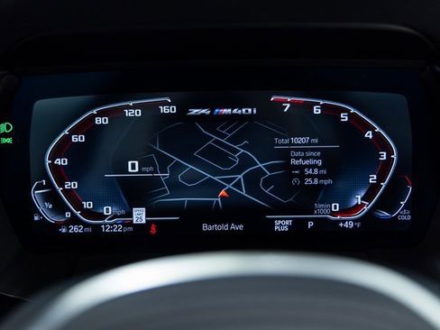 Used 2024 BMW Z4 M40i w/ Premium Package image 2