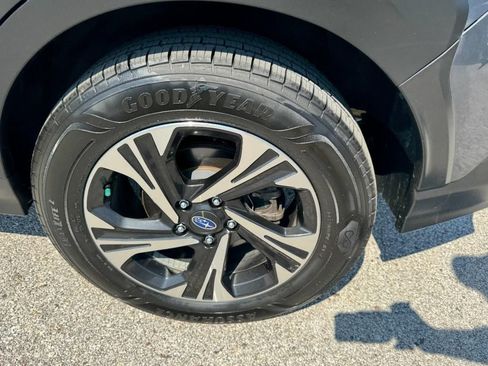 Used 2024 Subaru Crosstrek 2.0i Premium AWD/4WD image 7