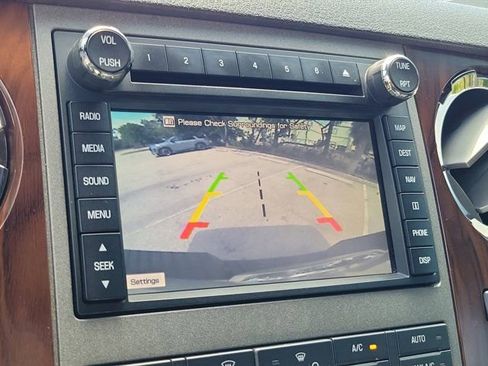 Used 2011 Ford F350 Lariat w/ Lariat Interior Pkg image 34