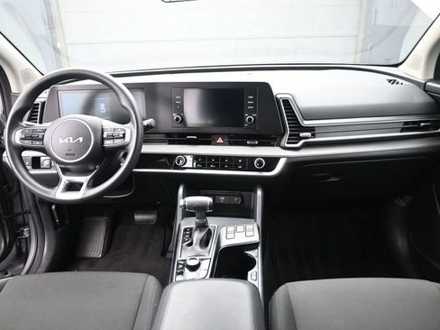 Used 2025 Kia Sportage LX image 25