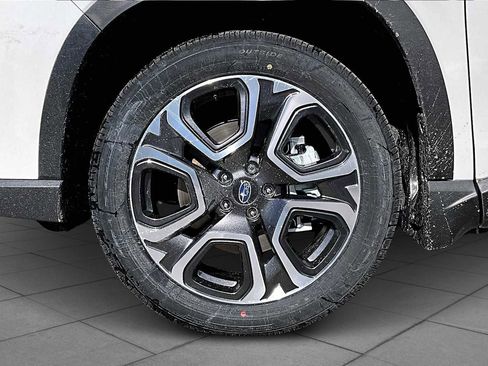 New 2026 Subaru Ascent Limited image 13