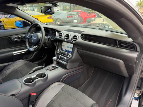 Used 2019 Ford Mustang GT Premium w/ Equipment Group 401A RWD image 22