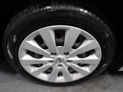 Used 2018 Nissan Sentra S FWD image 18