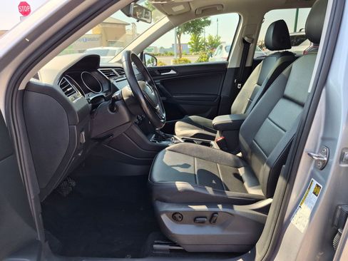 Used 2019 Volkswagen Tiguan SE AWD/4WD image 17