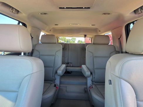 Used 2018 GMC Yukon SLT w/ Premium Edition AWD/4WD image 23