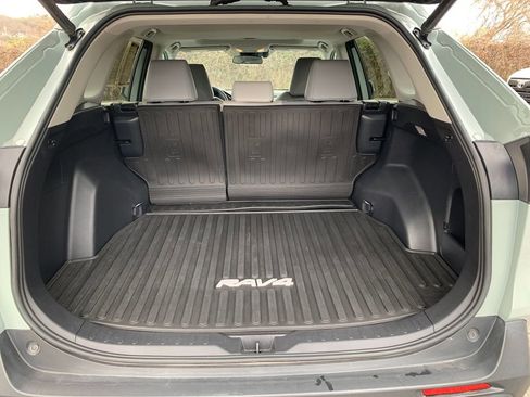 Used 2019 Toyota RAV4 XLE Premium w/ Cold Weather Package image 18