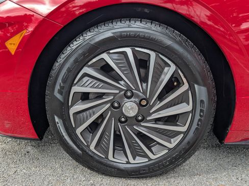 Used 2021 Hyundai Sonata Limited image 19