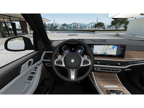 New 2026 BMW X7 xDrive40i w/ Executive Package image 13
