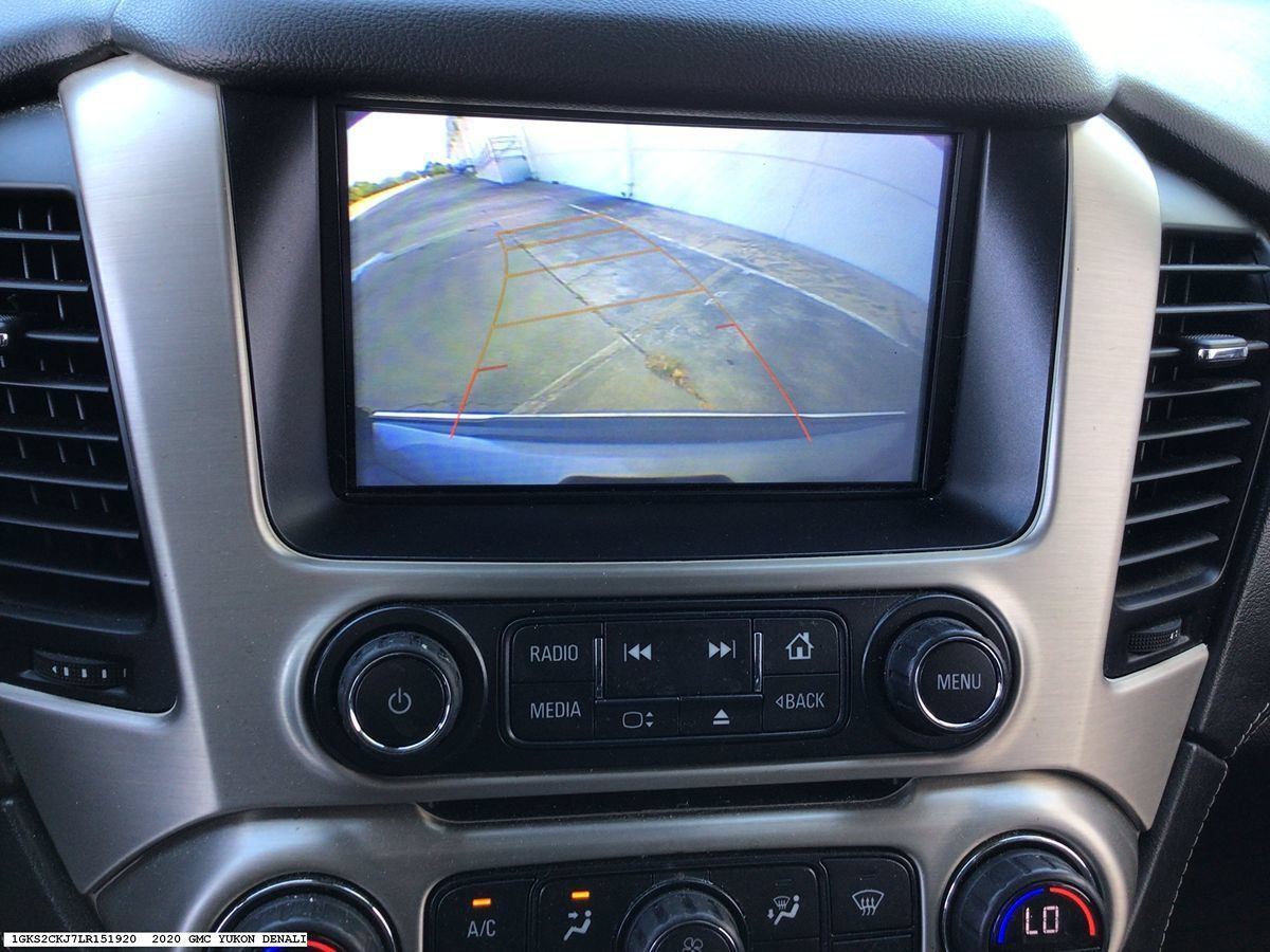 Used 2020 GMC Yukon Denali w/ Open Road Package AWD/4WD image 17