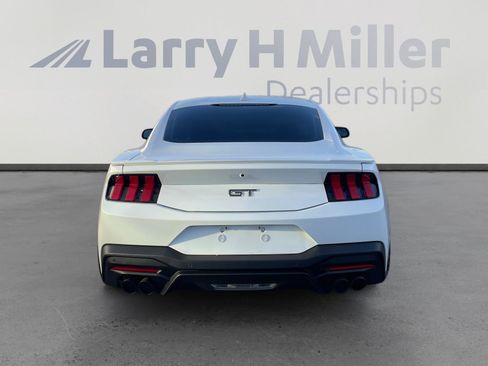Used 2024 Ford Mustang GT RWD image 4