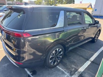 Used 2022 Kia Carnival EX