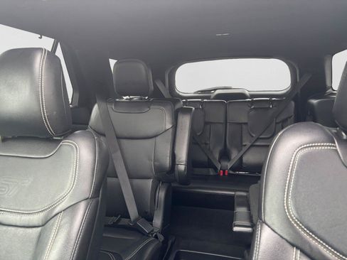 Used 2020 Ford Explorer ST w/ Premium Technology Package AWD/4WD image 14