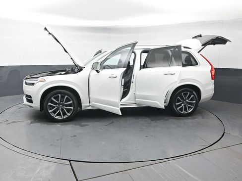 Used 2019 Volvo XC90 T5 Momentum image 48