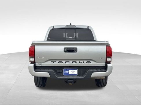 Used 2022 Toyota Tacoma SR image 4