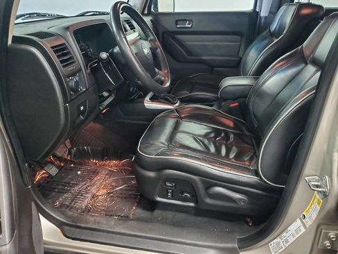 Used 2009 HUMMER H3T Luxury image 9