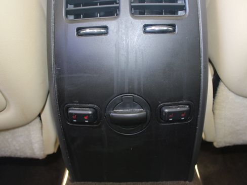 Used 2014 Lincoln MKS w/ Equipment Group 101A FWD image 21