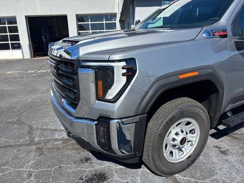 New 2026 GMC Sierra 2500 Pro image 8