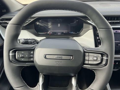 New 2026 Jeep Cherokee Limited image 13