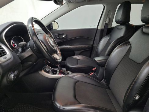 Used 2020 Jeep Compass Latitude w/ Popular Equipment Group AWD/4WD image 17