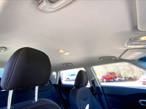 Used 2015 Kia Soul image 13