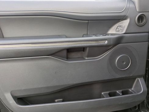 Used 2024 Ford Expedition Max XLT AWD/4WD image 11