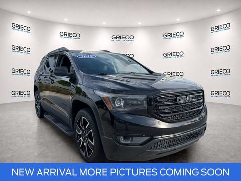 Used 2019 GMC Acadia SLT w/ Black Edition FWD image 1