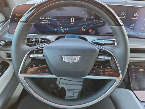 New 2026 Cadillac Vistiq Sport image 23