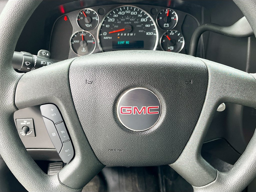 Used 2024 GMC Savana 2500 w/ Driver Convenience Package RWD image 11