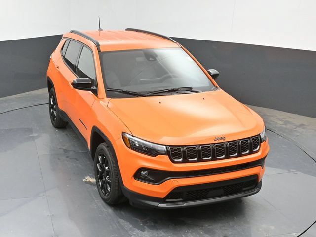 Used 2026 Jeep Compass Latitude AWD/4WD image 42