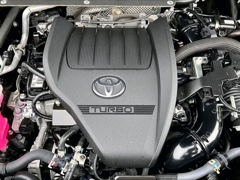 Used 2025 Toyota Grand Highlander AWD image 32