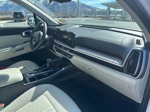 Used 2024 Kia Sorento X-Line EX image 19