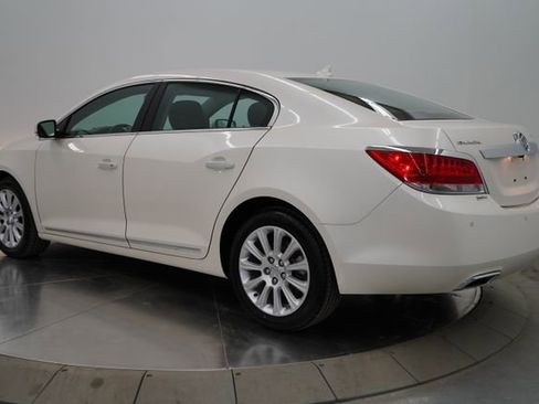 Used 2013 Buick LaCrosse Leather w/ Entertainment Package FWD image 5
