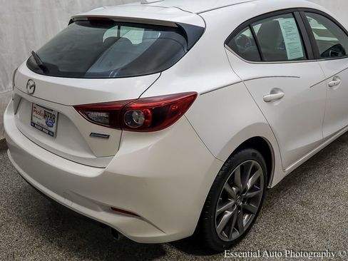 Used 2018 MAZDA MAZDA3 Grand Touring image 8
