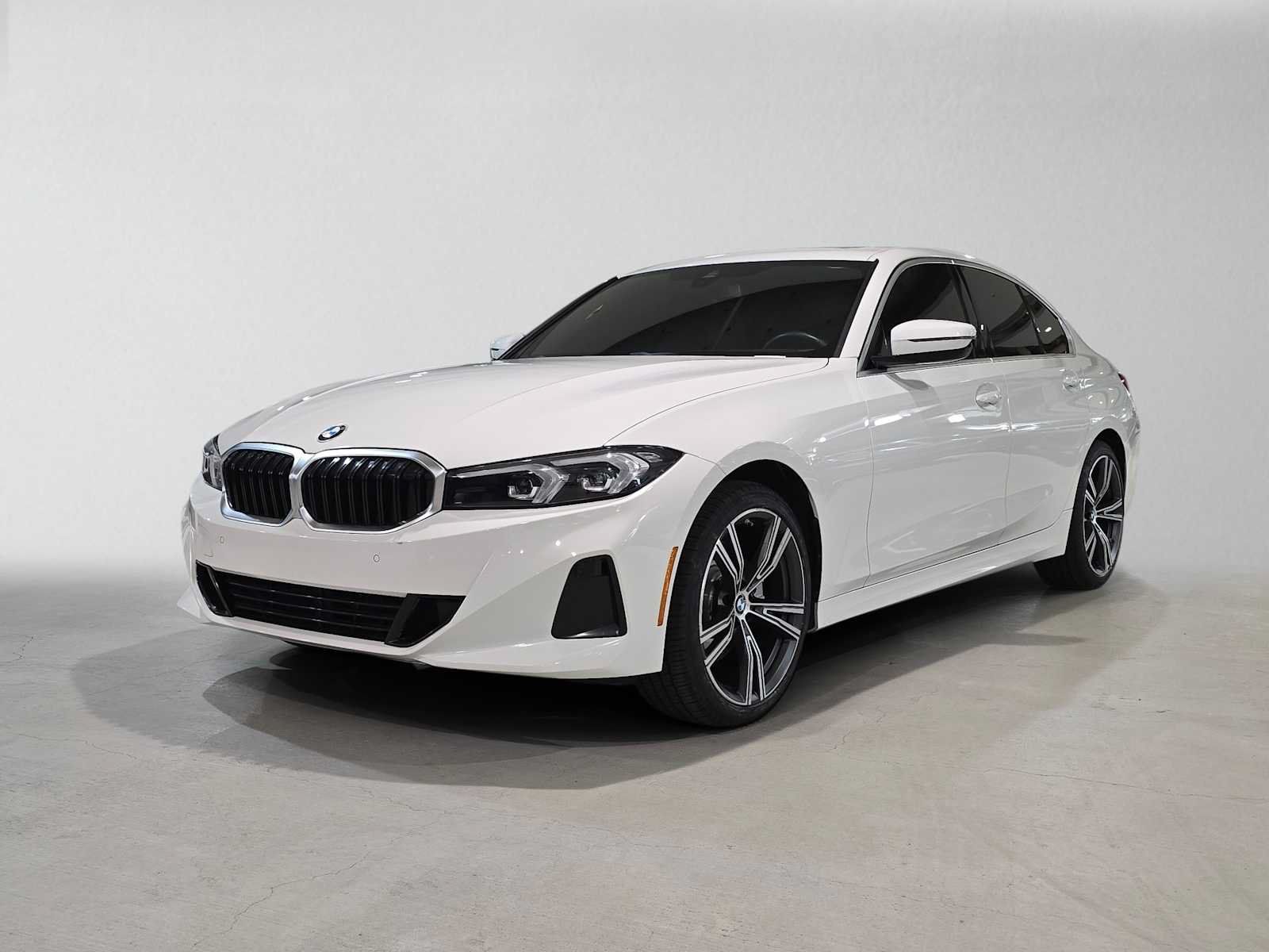 Used 2024 BMW 330i xDrive Sedan w/ Convenience Package AWD/4WD image 7