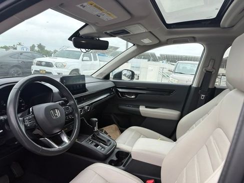 Used 2023 Honda CR-V EX-L image 3