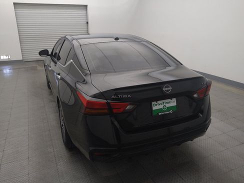 Used 2023 Nissan Altima 2.5 SV FWD image 6