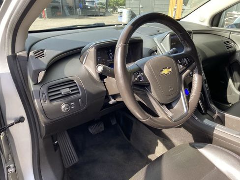 Used 2012 Chevrolet Volt Premium w/ Premium Trim Package FWD image 2