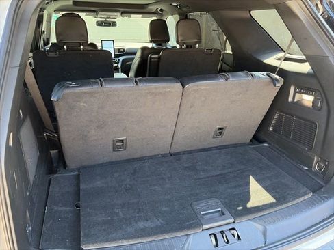 Used 2023 Ford Explorer ST w/ Equipment Group 401A image 5