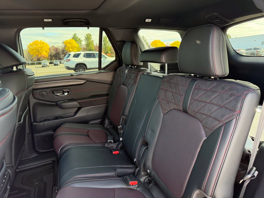 New 2026 Honda Pilot Black Edition image 30