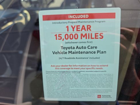 Used 2018 Toyota Corolla LE FWD image 4