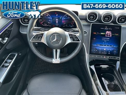 Used 2025 Mercedes-Benz C 300 4MATIC Sedan image 17