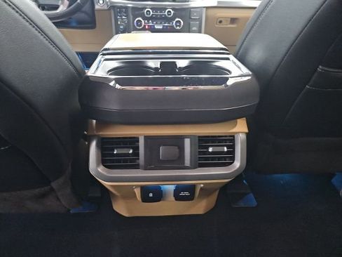 Used 2022 Ford F150 Lariat image 33