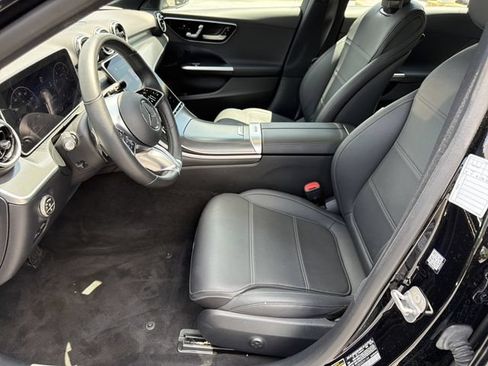 Used 2025 Mercedes-Benz C 300 Sedan image 24