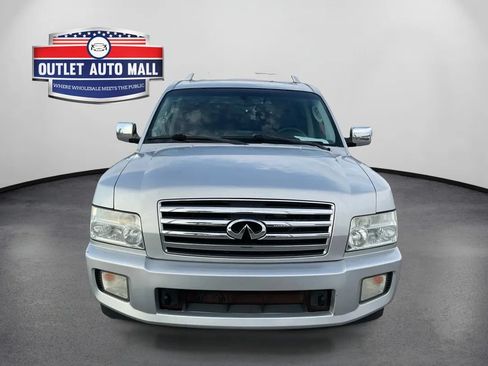 Used 2004 INFINITI QX56 2WD w/ Smart Vision Pkg image 8