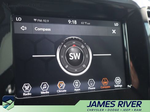 Used 2019 Jeep Compass Latitude FWD image 34