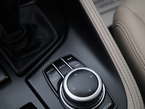 Used 2021 BMW X1 sDrive28i w/ Premium Package FWD image 14