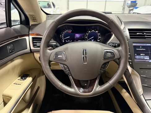 Used 2013 Lincoln MKZ image 14