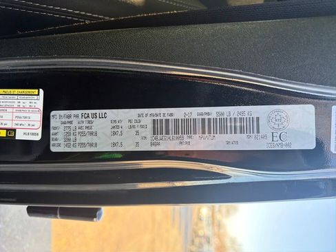 Used 2017 Jeep Wrangler Unlimited Sahara w/ Connectivity Group image 25