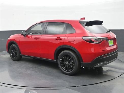 Certified 2026 Honda HR-V Sport image 5